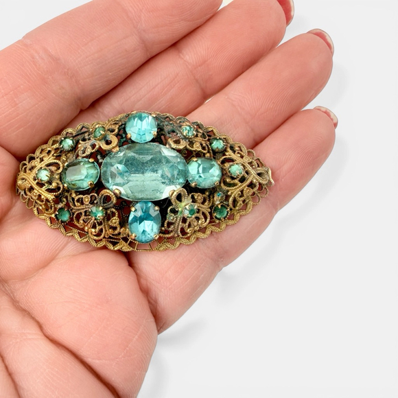 Vintage Czech Aqua Rhinestone Brooch Art Deco 1930s, Ornate Brass Filigree Oval - Picture 7 of 8